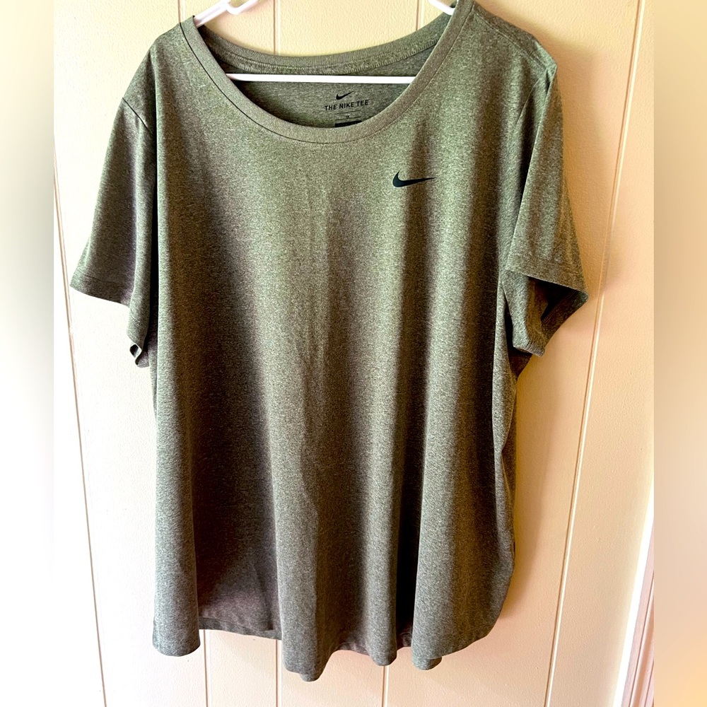 Nike Gray Dri-Fit Logo Shirt Size 3x